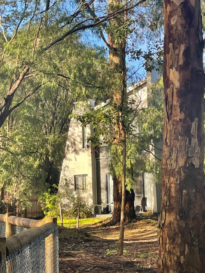 Margaret Forest Retreat Apartment 129 - Located Within Margaret Forest, In The Heart Of The Town Centre Of Margaret River, Spa Apartment! Bagian luar foto